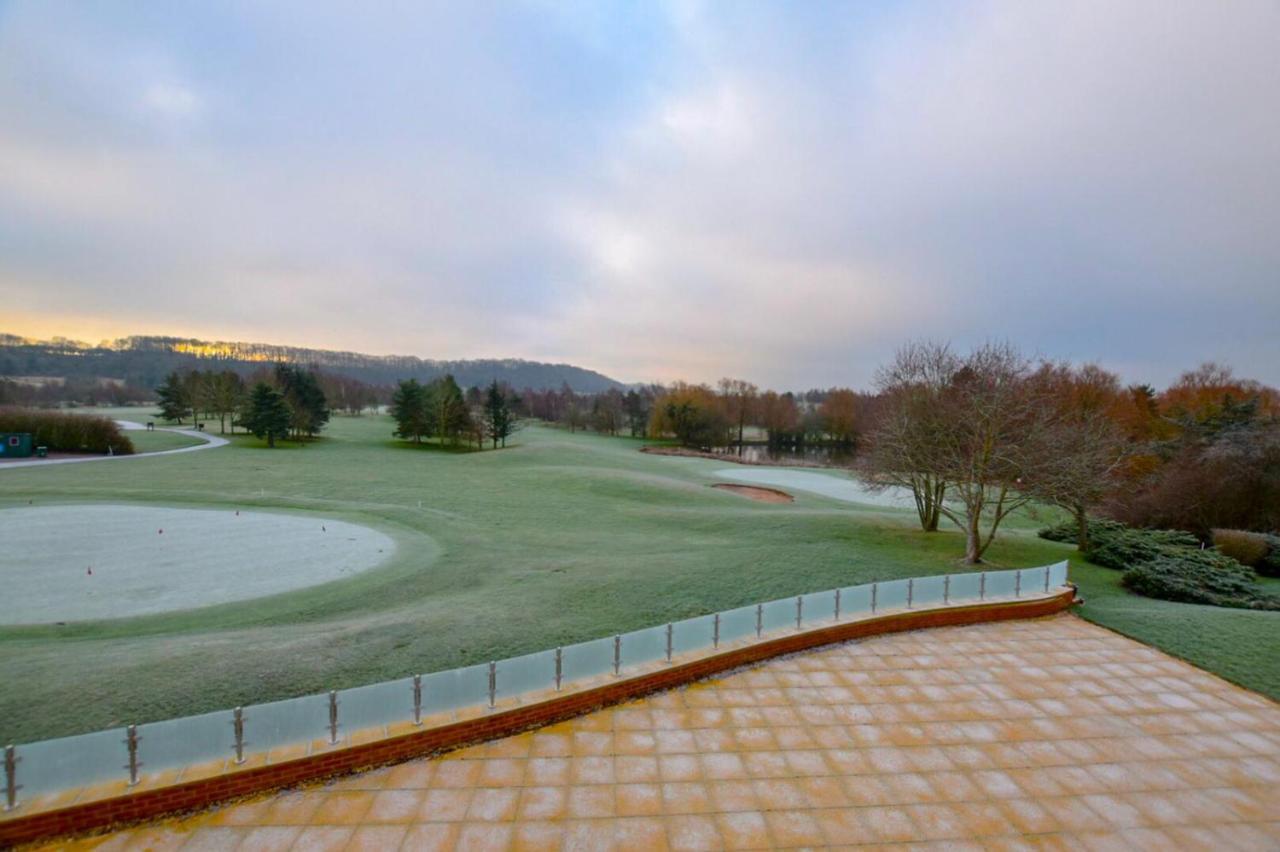 The Vale Golf & Country Club Villa Bishampton Екстериор снимка